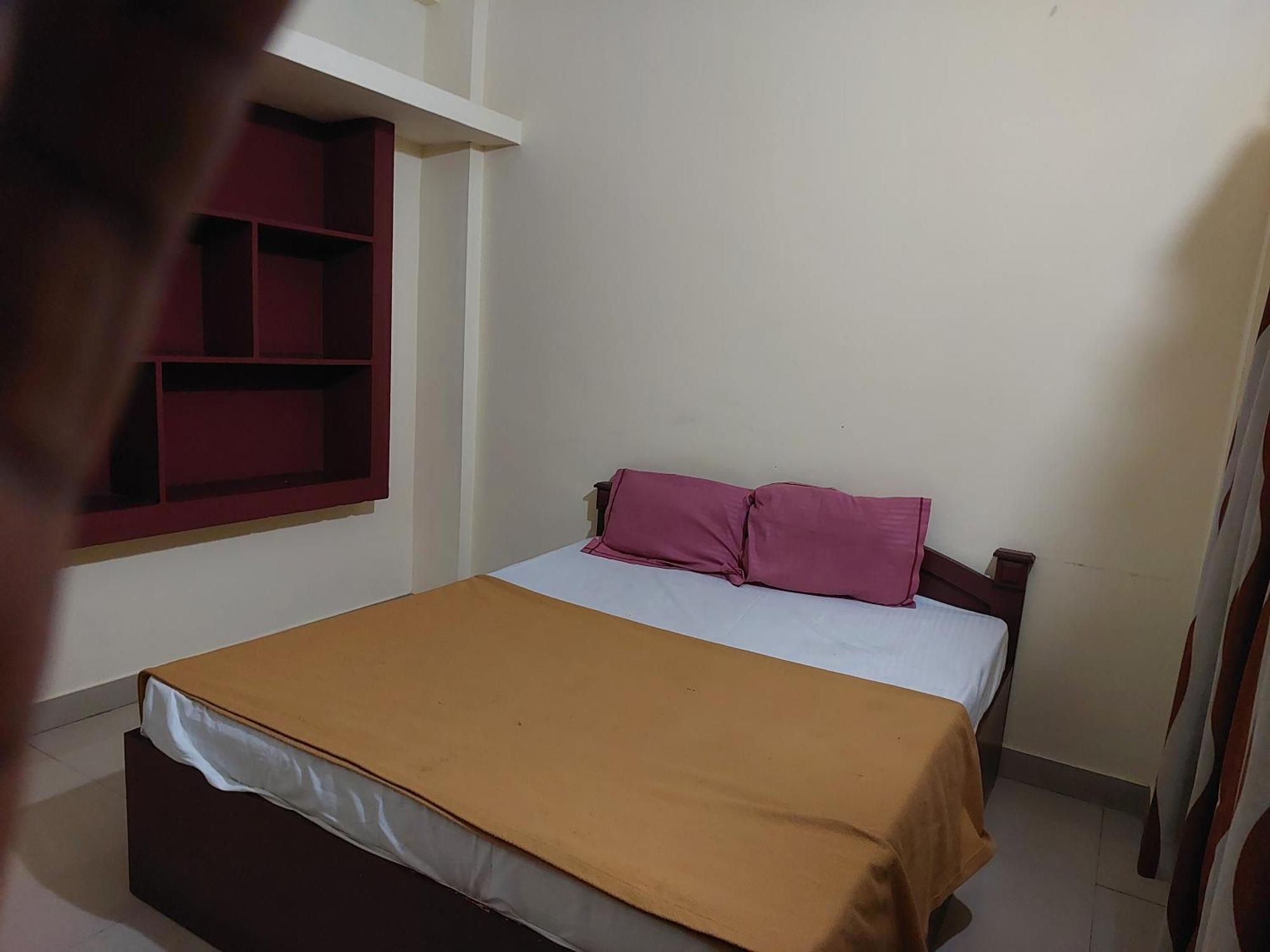 Adhithya Apartments กูรูวาเยอร์ ภายนอก รูปภาพ